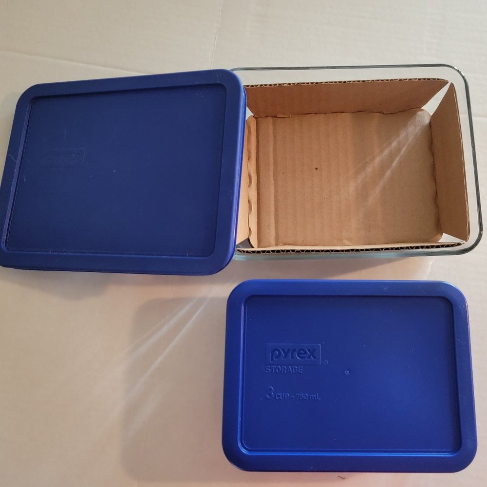 Pyrex glass storage containers with lids
